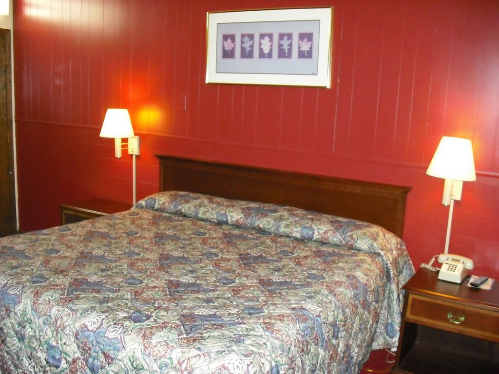 Regency Inn הדסון מראה חיצוני תמונה